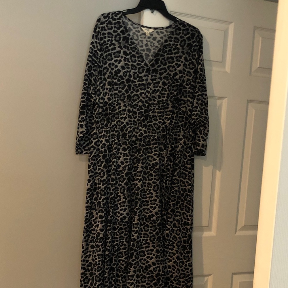 Terra & Sky Black and Gray Leopard Print Maxi Dress